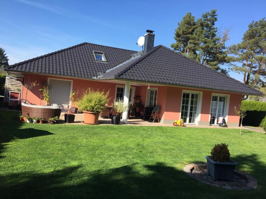 Seeliebe Mit Sauna Und Nur 50 Mtr. Bis Zum Villa