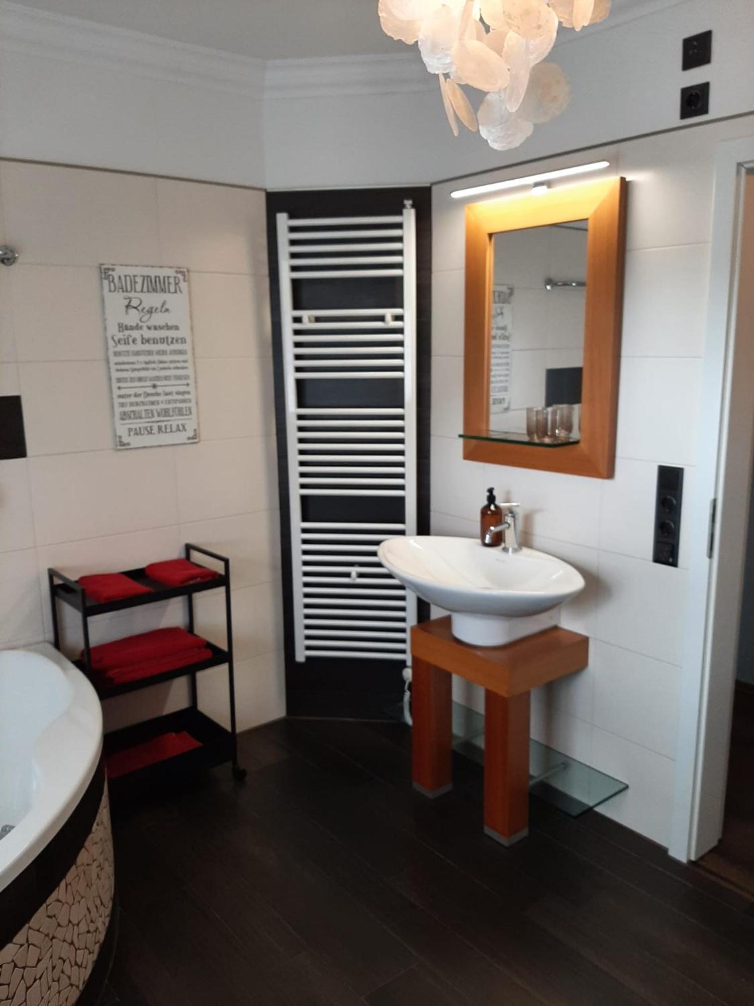 Seeliebe Mit Sauna Und Nur 50 Mtr. Bis Zum Villa Senftenberg